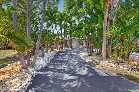 Photo of 5451 NE 22nd Ave, Fort Lauderdale, FL 33308 (MLS # A12007322)
