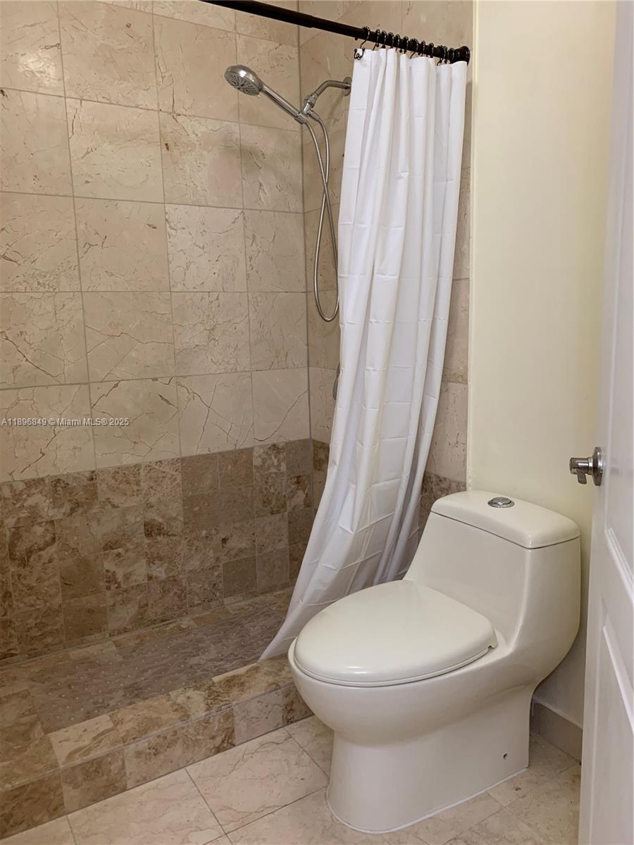 REVISED PLAT OF HILLCREST - Residential Lease