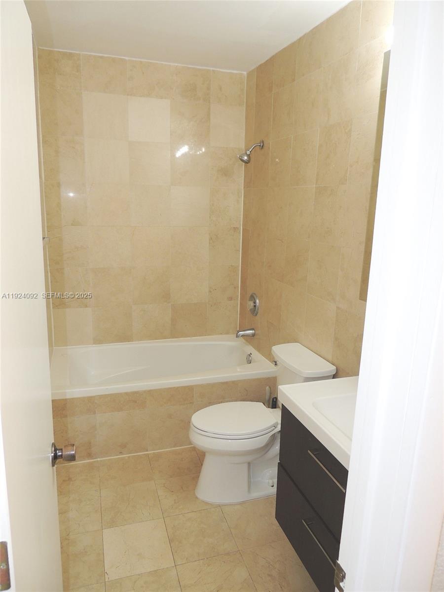 EVENING STAR CONDO - Residential Lease