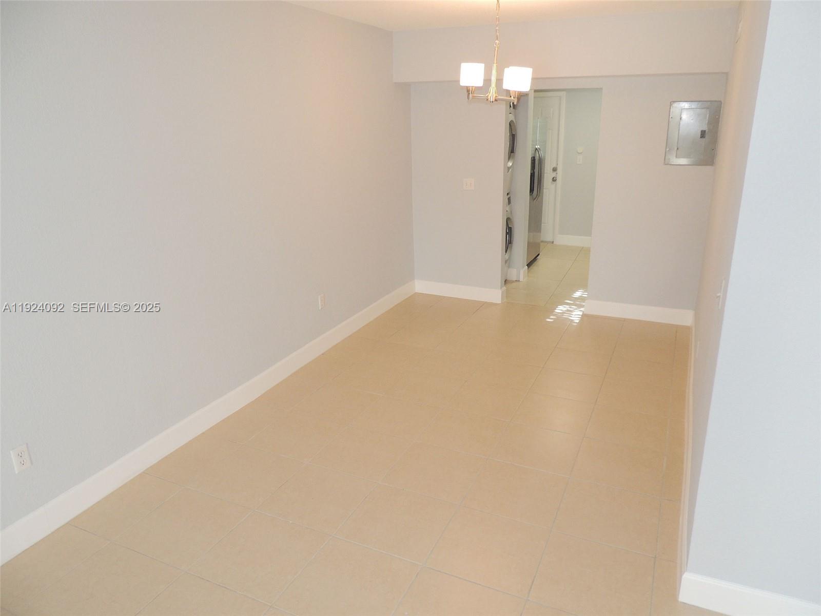 EVENING STAR CONDO - Residential Lease