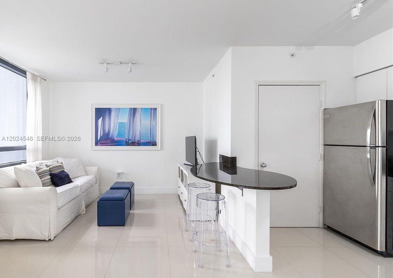 1330 West Ave 2105