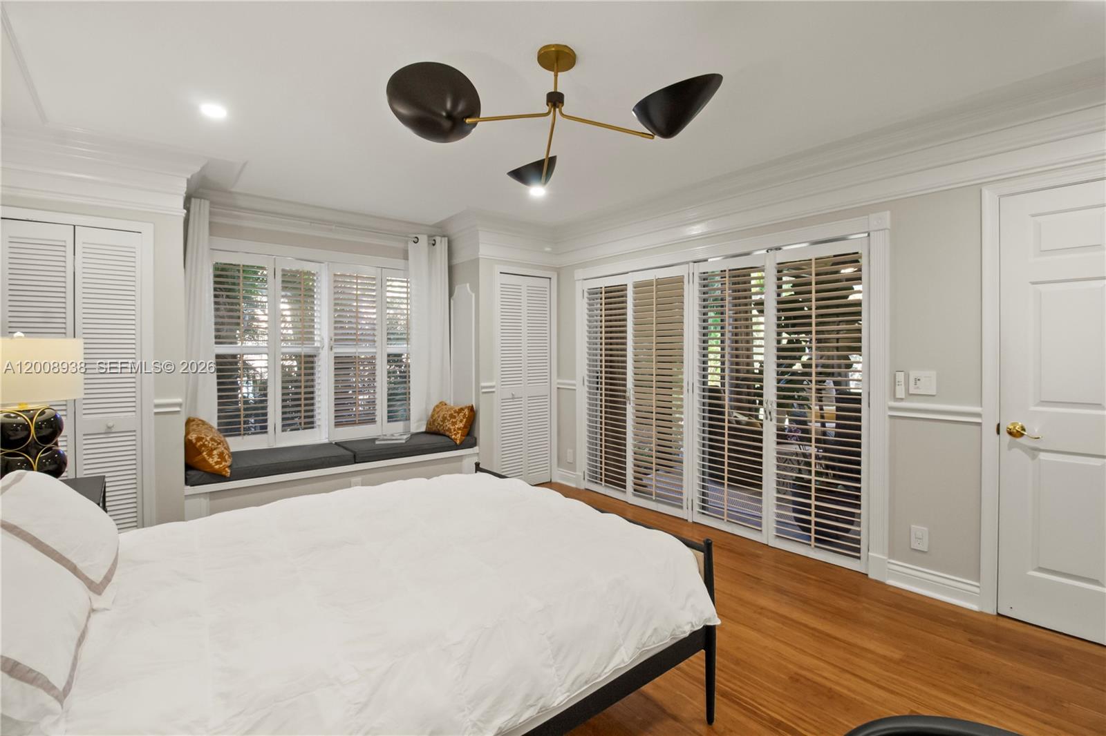 BEACHCOMBER CONDO - Residential