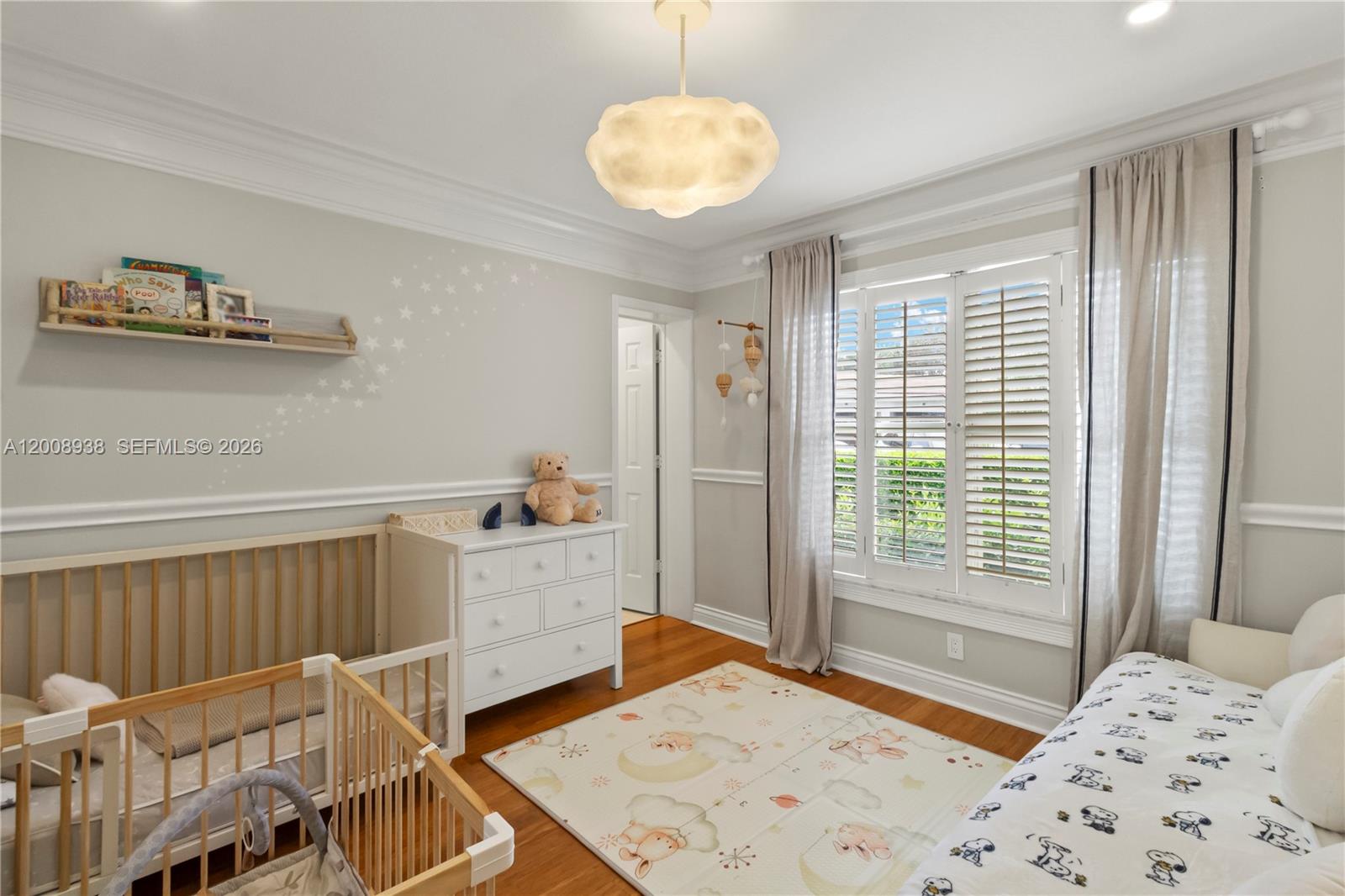 BEACHCOMBER CONDO - Residential