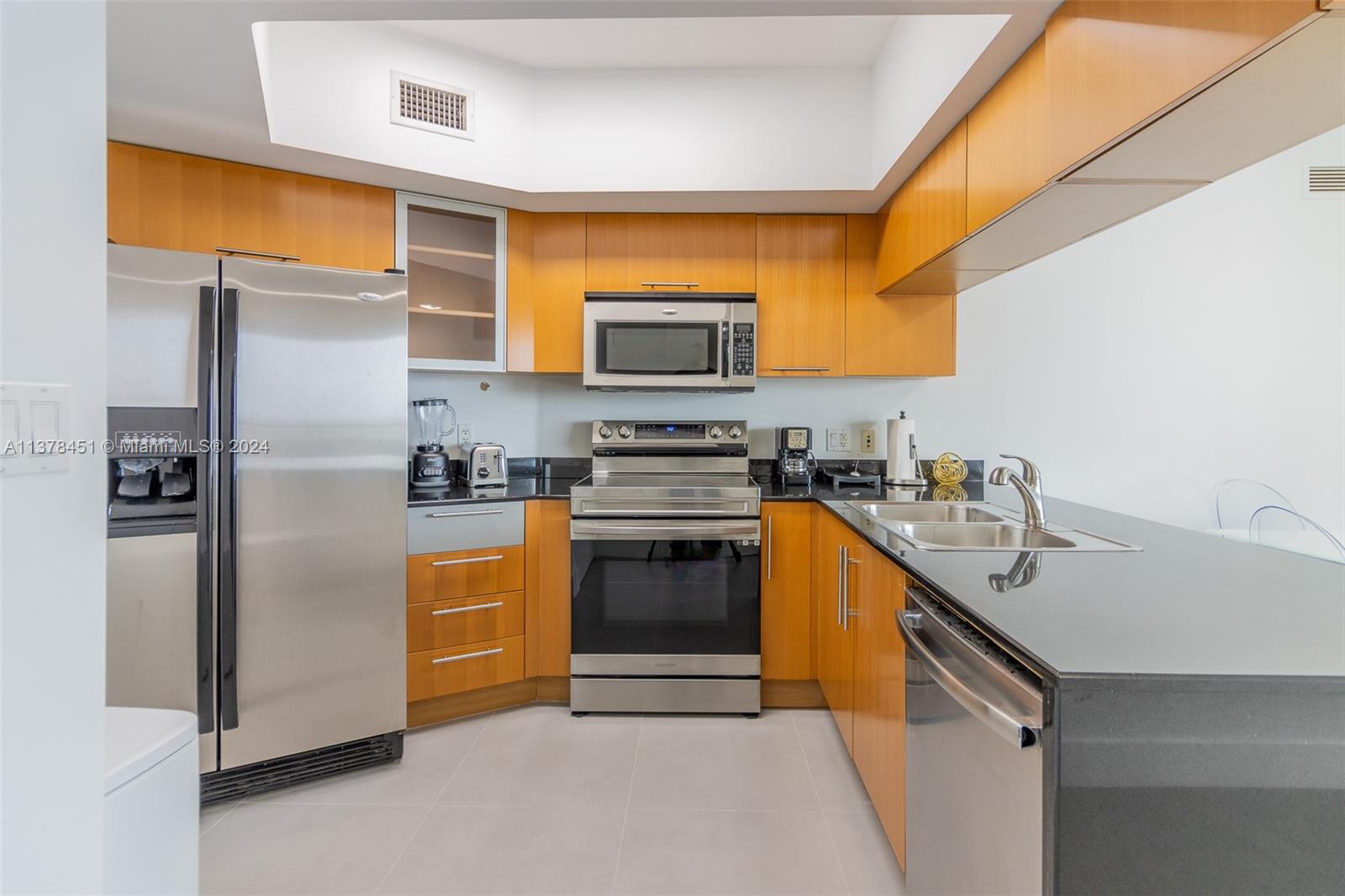 OPERA TOWER CONDO - Residential Lease