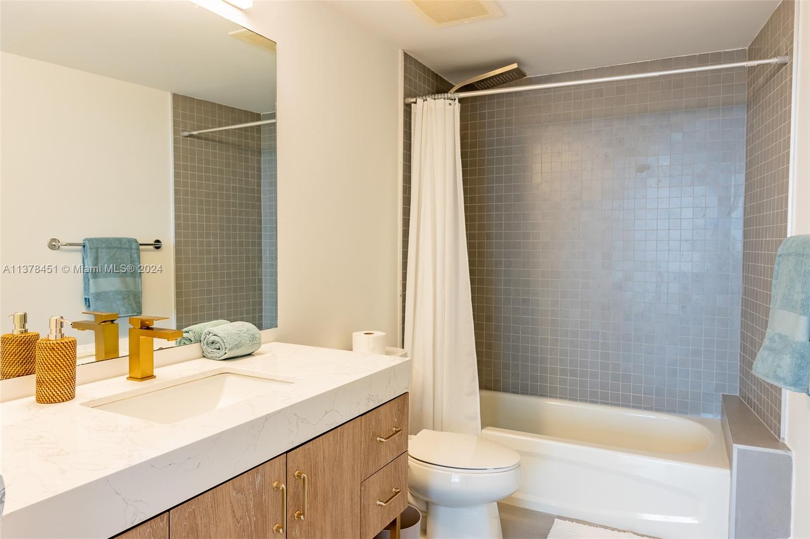 OPERA TOWER CONDO - Residential Lease