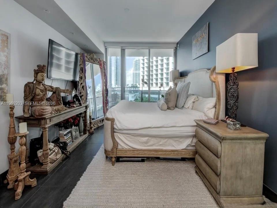 EPIC WEST CONDO - Residential Lease