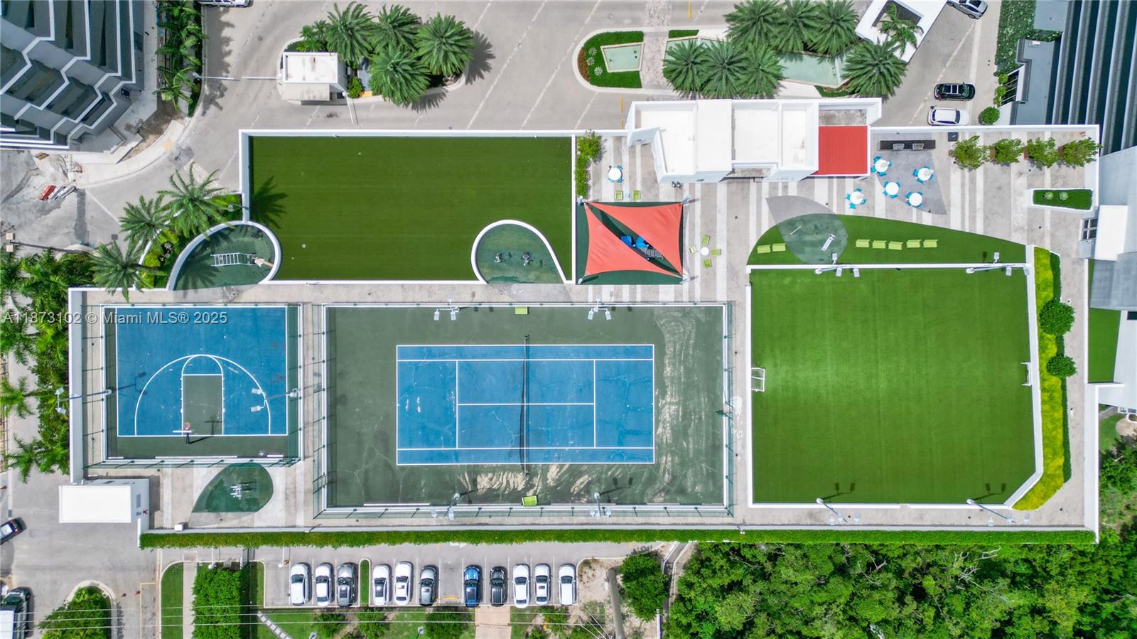 THE HARBOUR NORTH CONDO - Residential