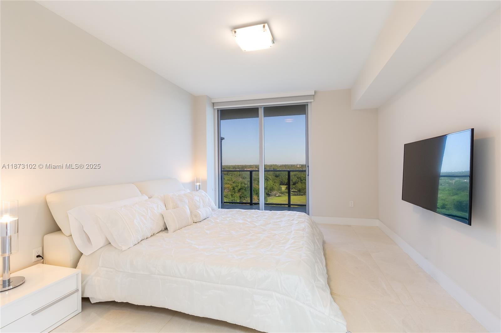 THE HARBOUR NORTH CONDO - Residential