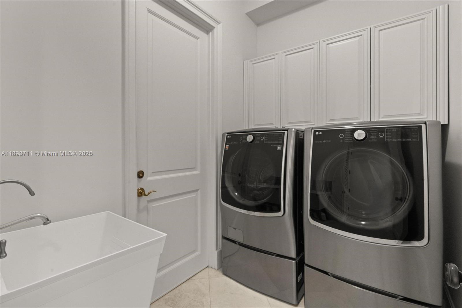 FRANCESCA - Residential