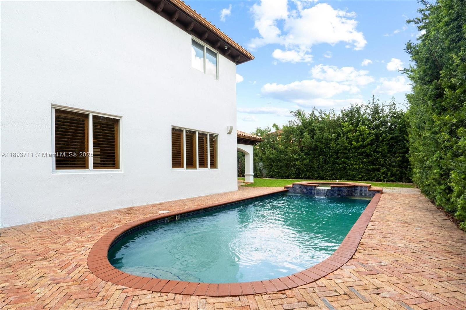 FRANCESCA - Residential