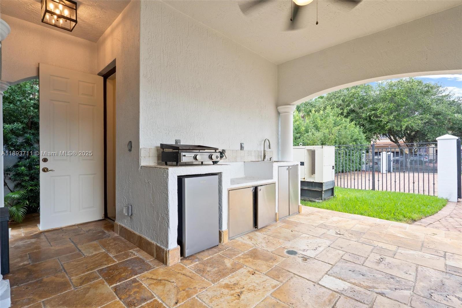 FRANCESCA - Residential