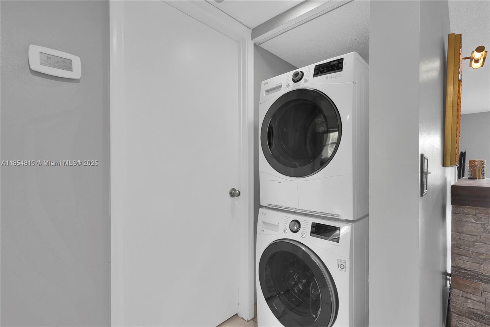 IVANHOE EAST AT CENTURY V - Residential