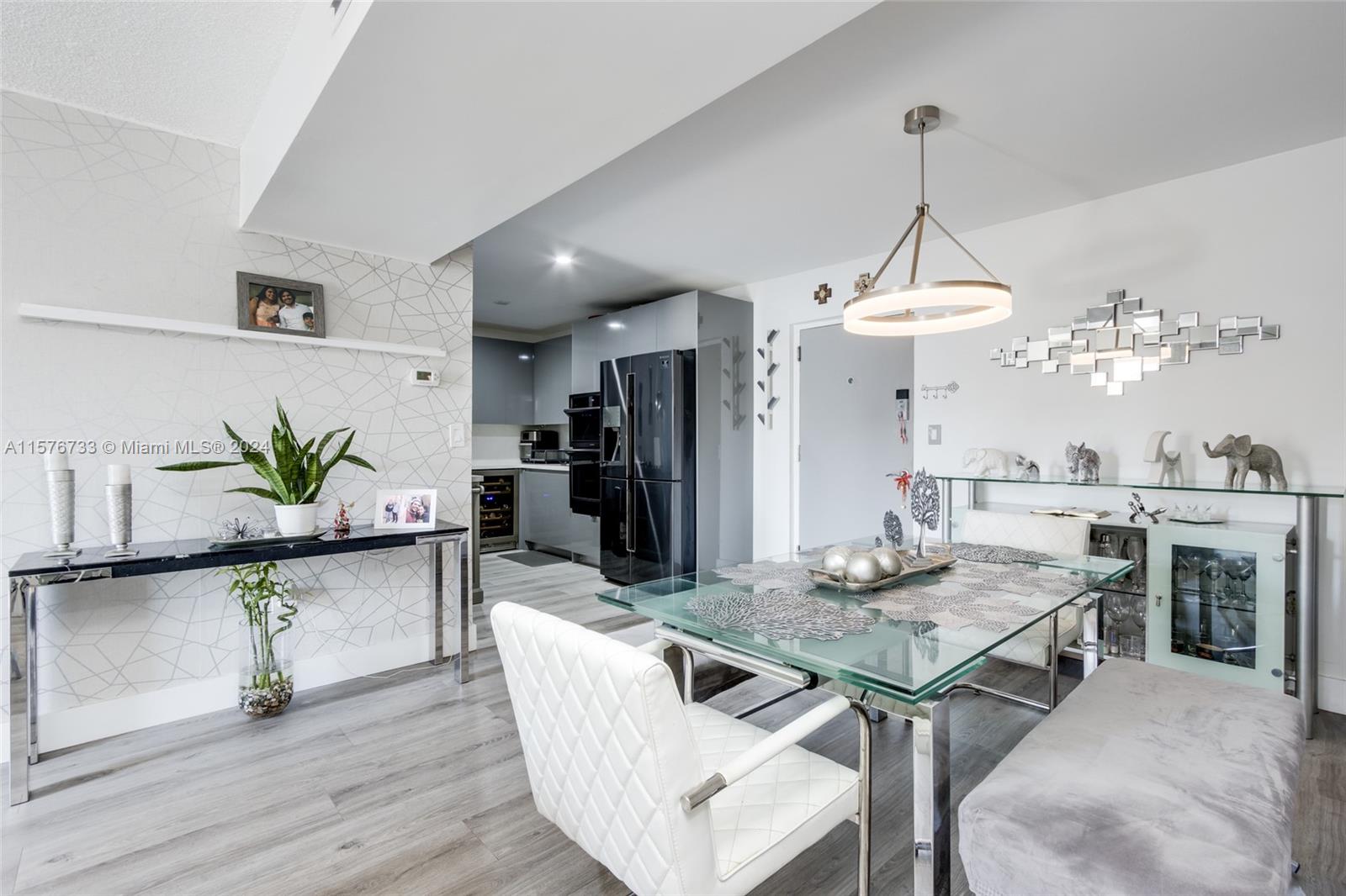 FLORENCE CONDO - Residential