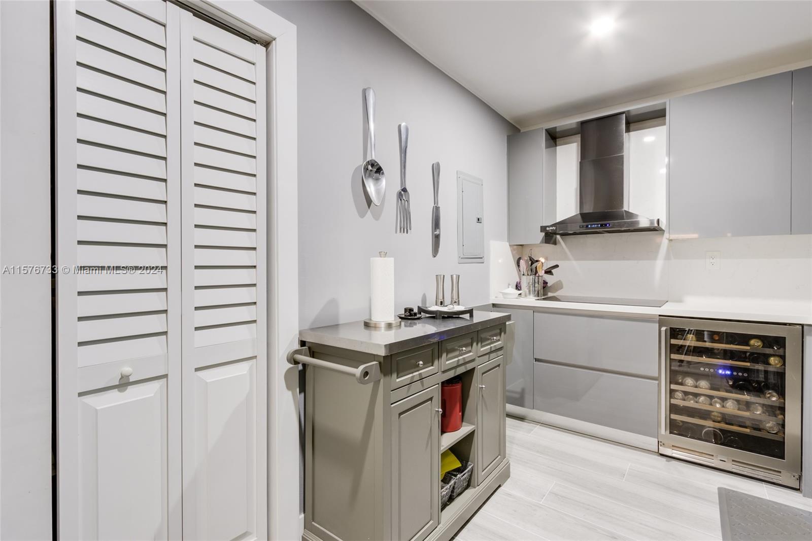 FLORENCE CONDO - Residential