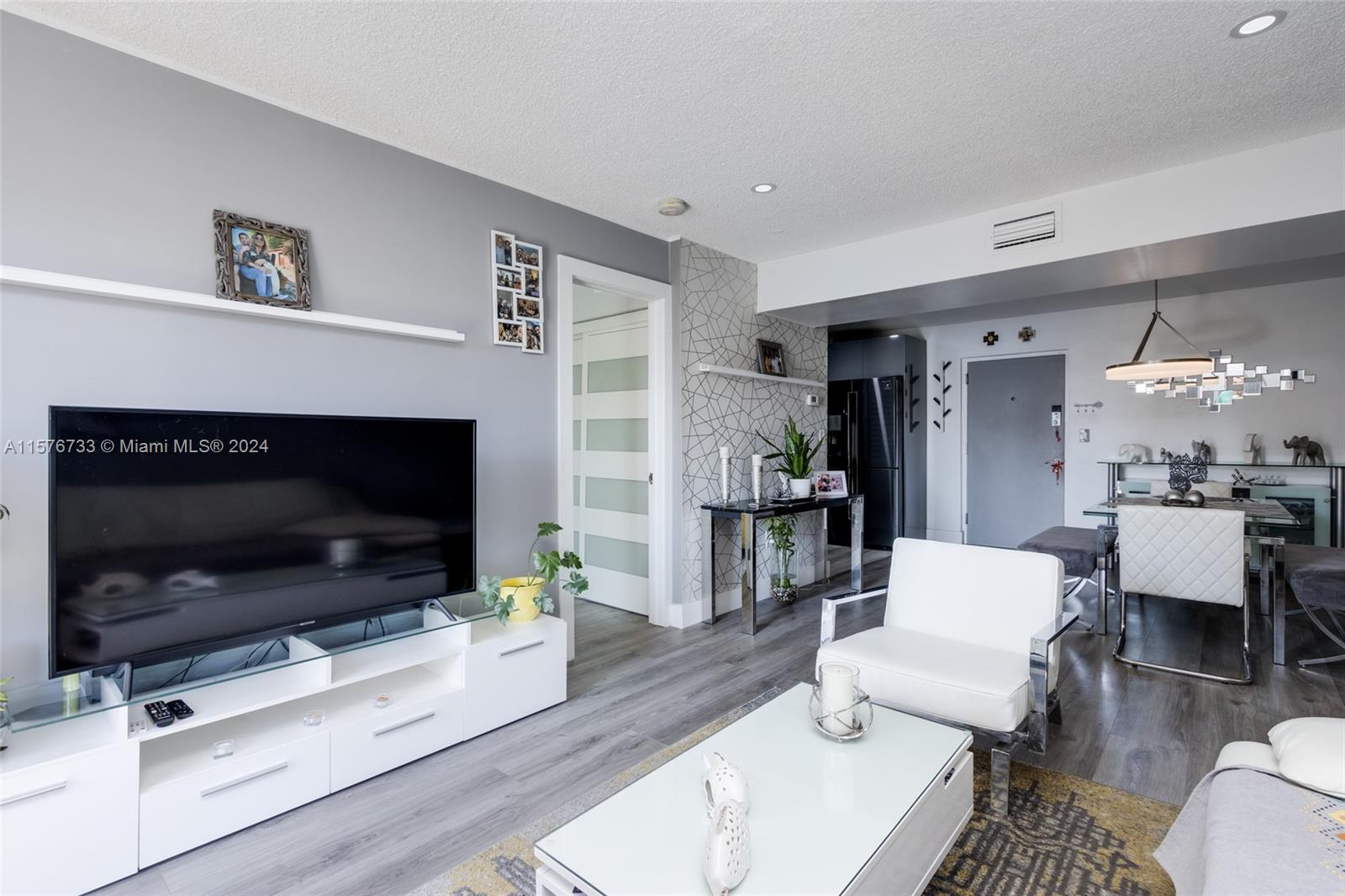 FLORENCE CONDO - Residential