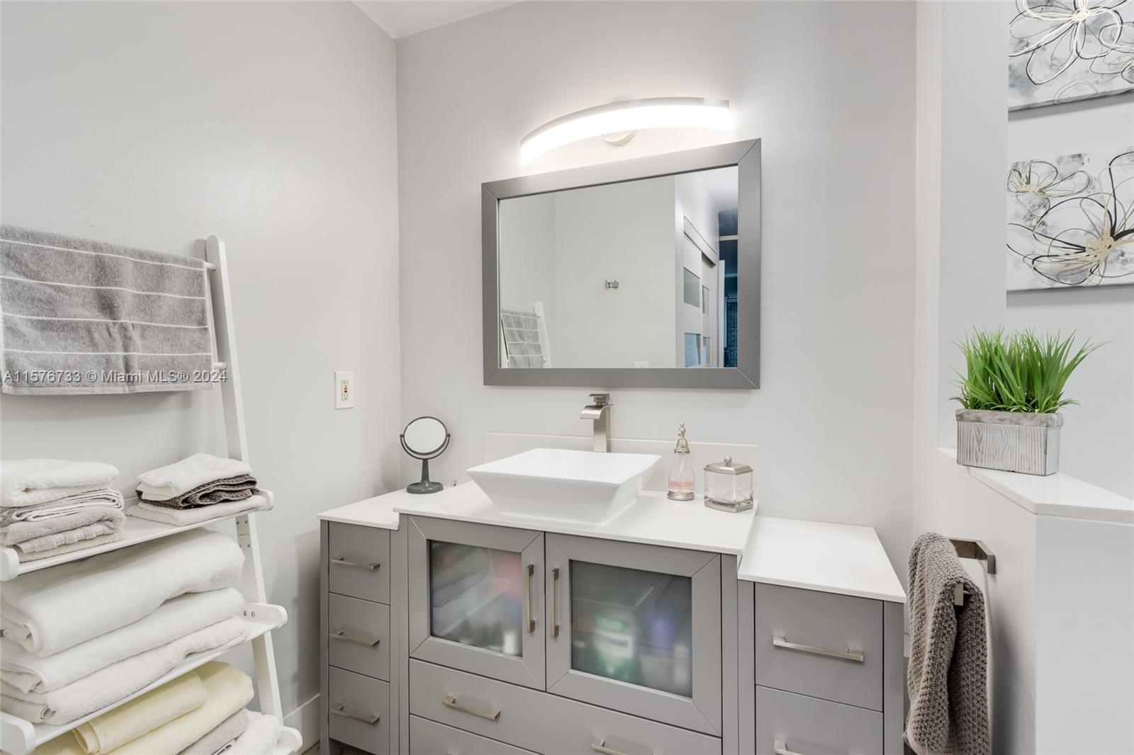 FLORENCE CONDO - Residential