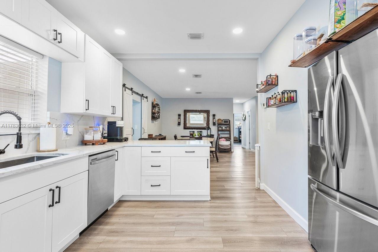 COUNTRY CLUB ACRES 5 - Residential