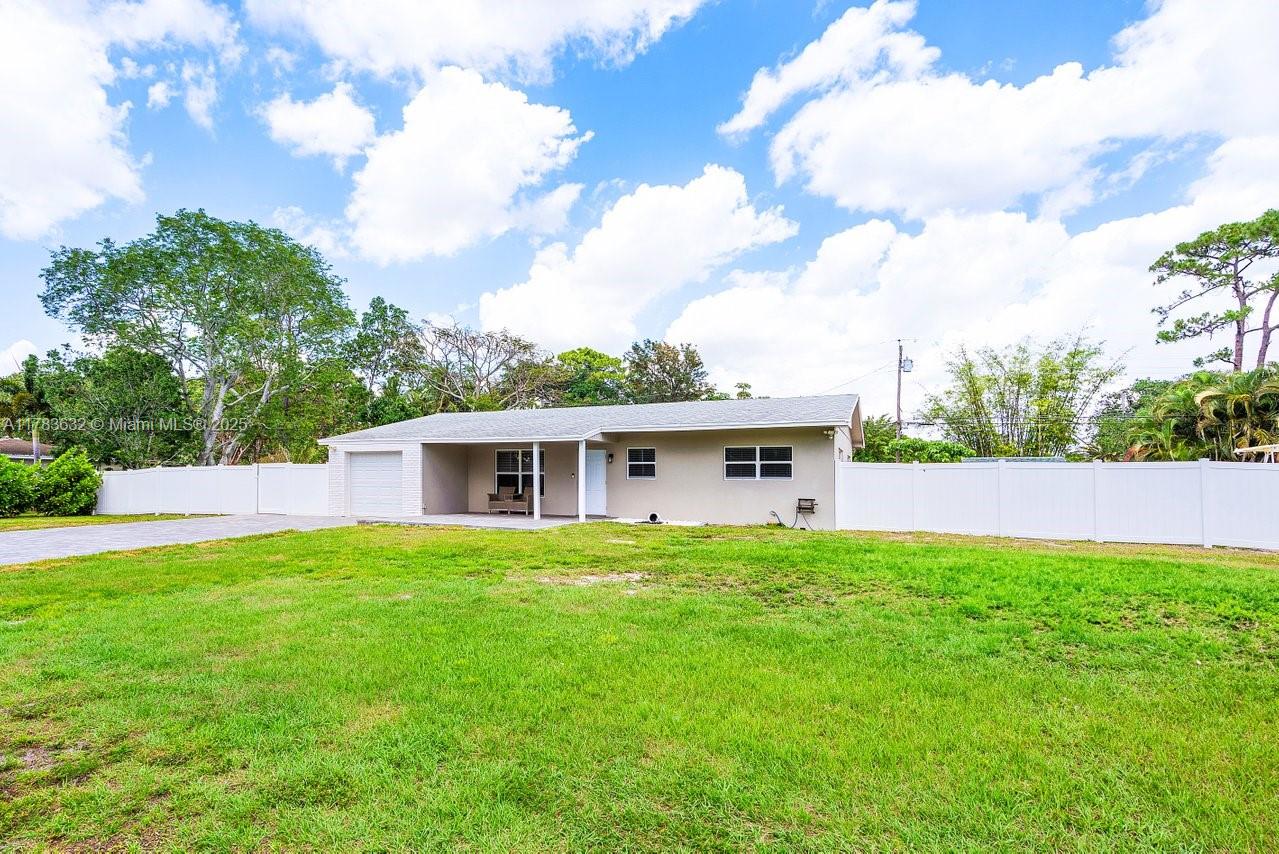 COUNTRY CLUB ACRES 5 - Residential