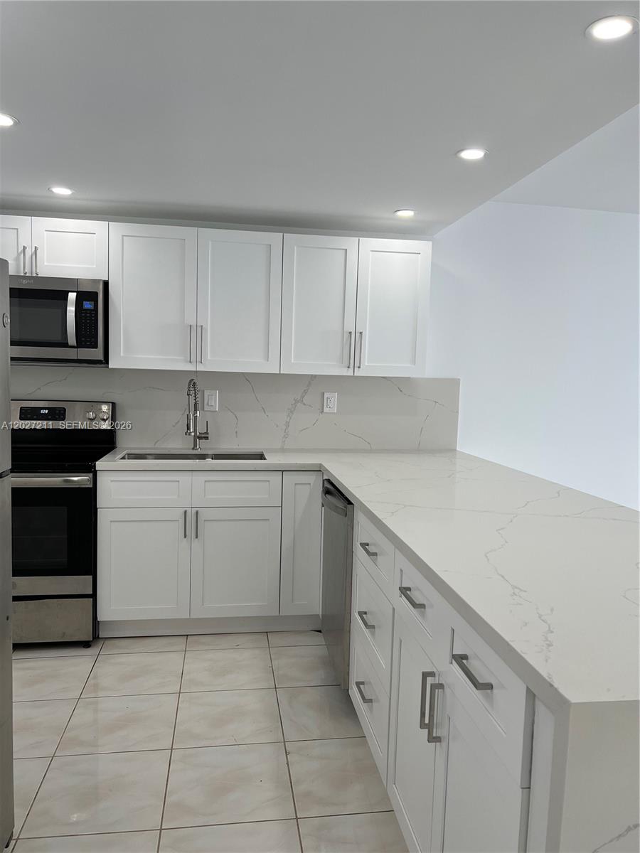 16710 NE 9th Ave 409 - Image 1
