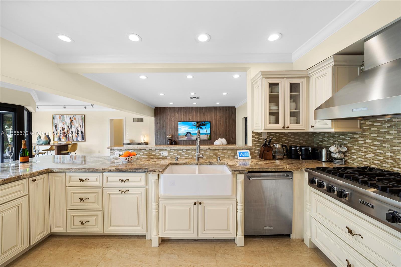 AMD PL BISCAYNE PINES - Residential Lease