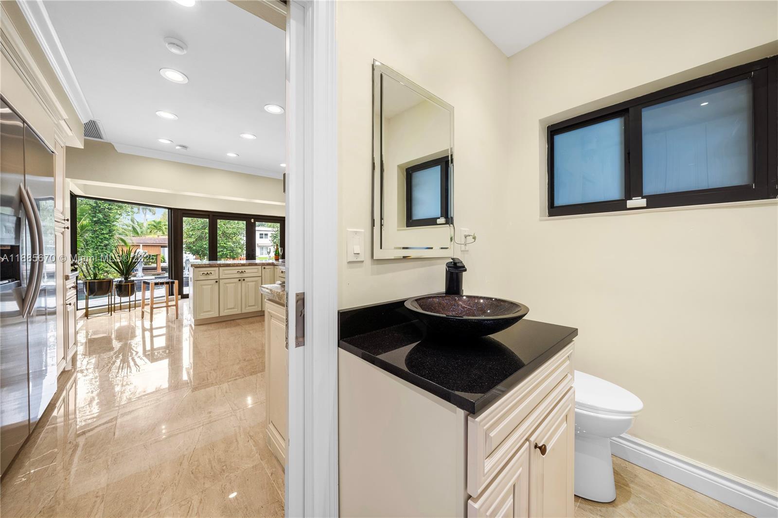 AMD PL BISCAYNE PINES - Residential Lease