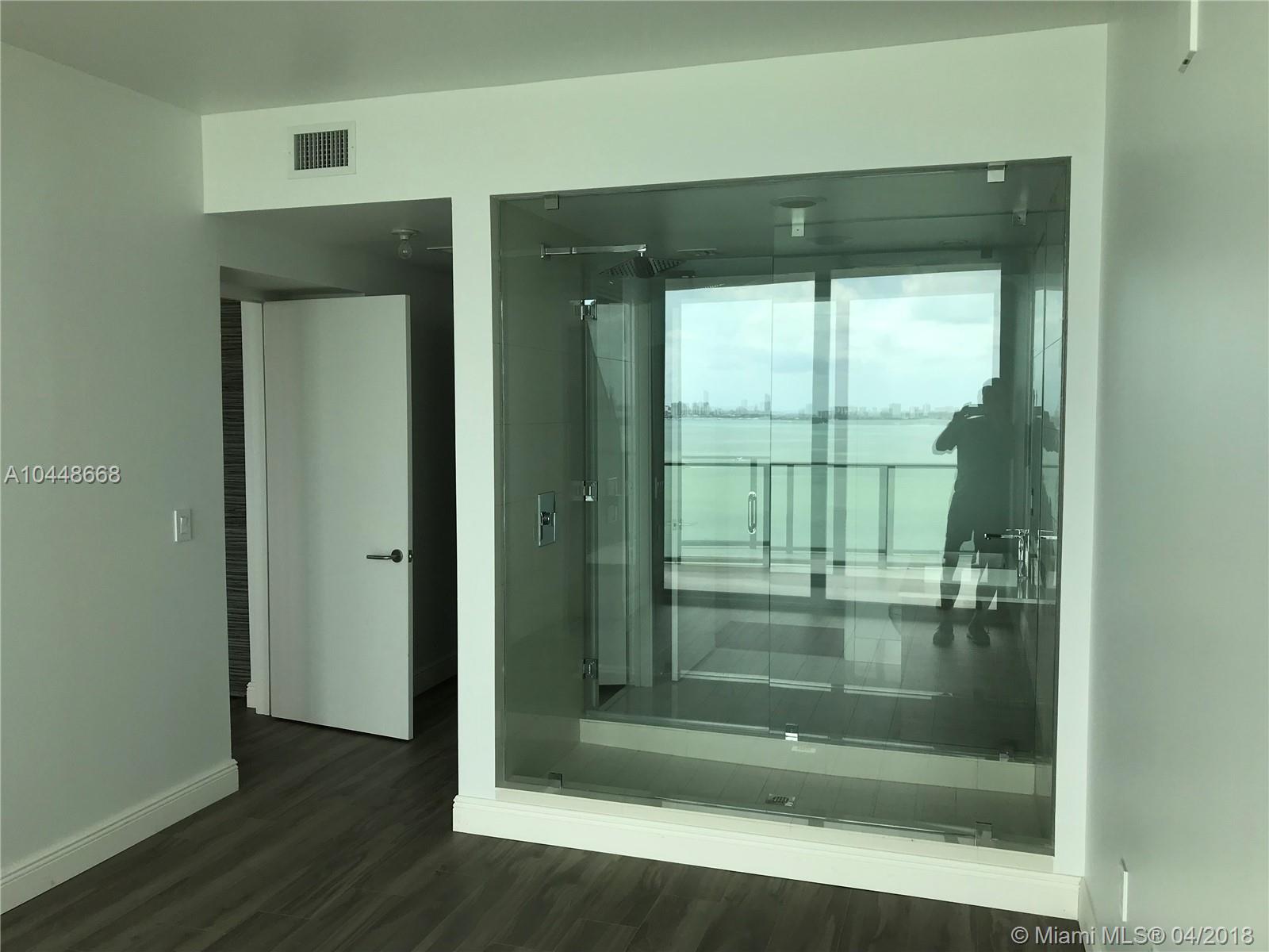 ICON BAY CONDO - Residential Lease