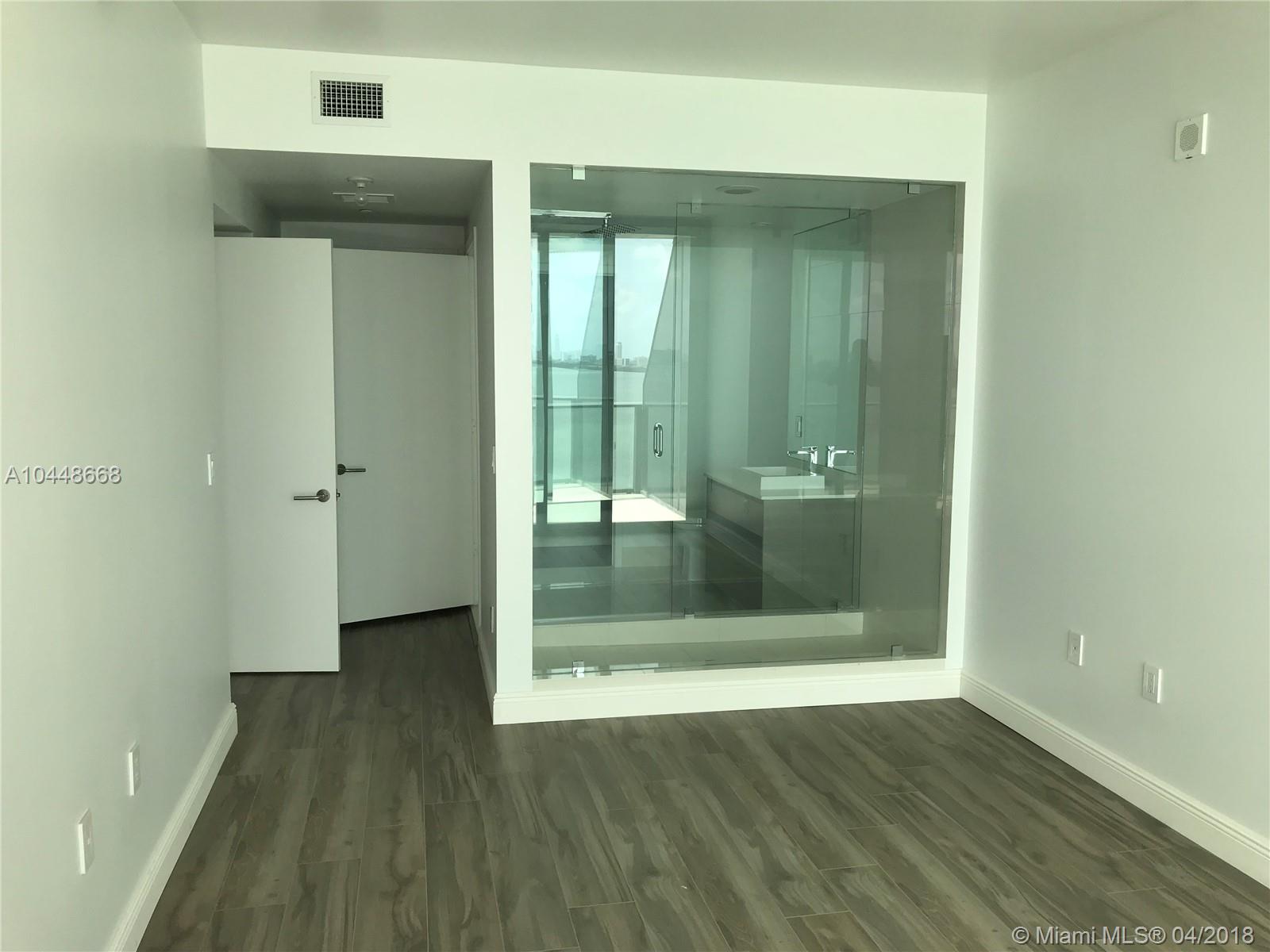 ICON BAY CONDO - Residential Lease