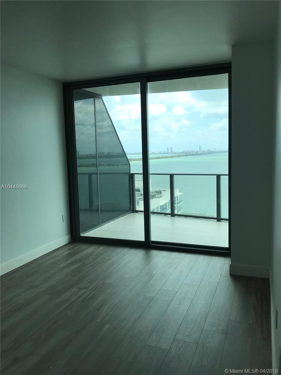 ICON BAY CONDO - Residential Lease