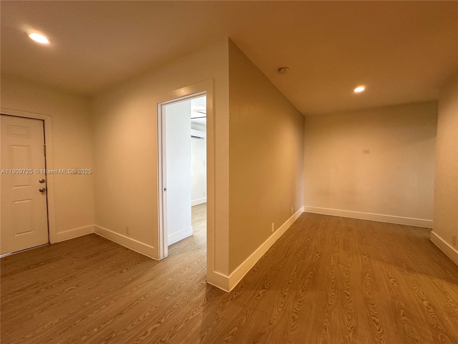 TOWN OF HALLANDALE B-13 - Residential Lease