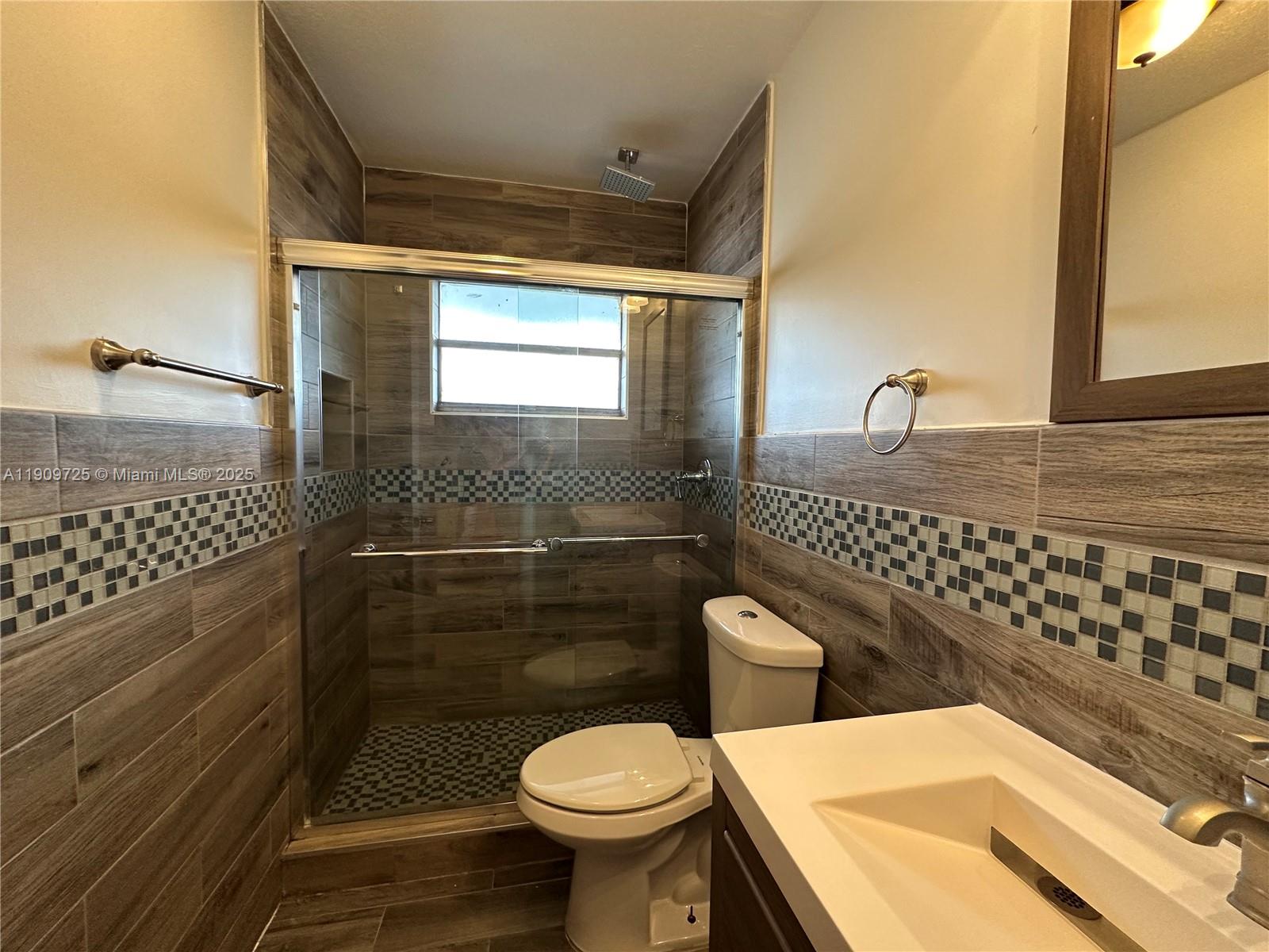 TOWN OF HALLANDALE B-13 - Residential Lease