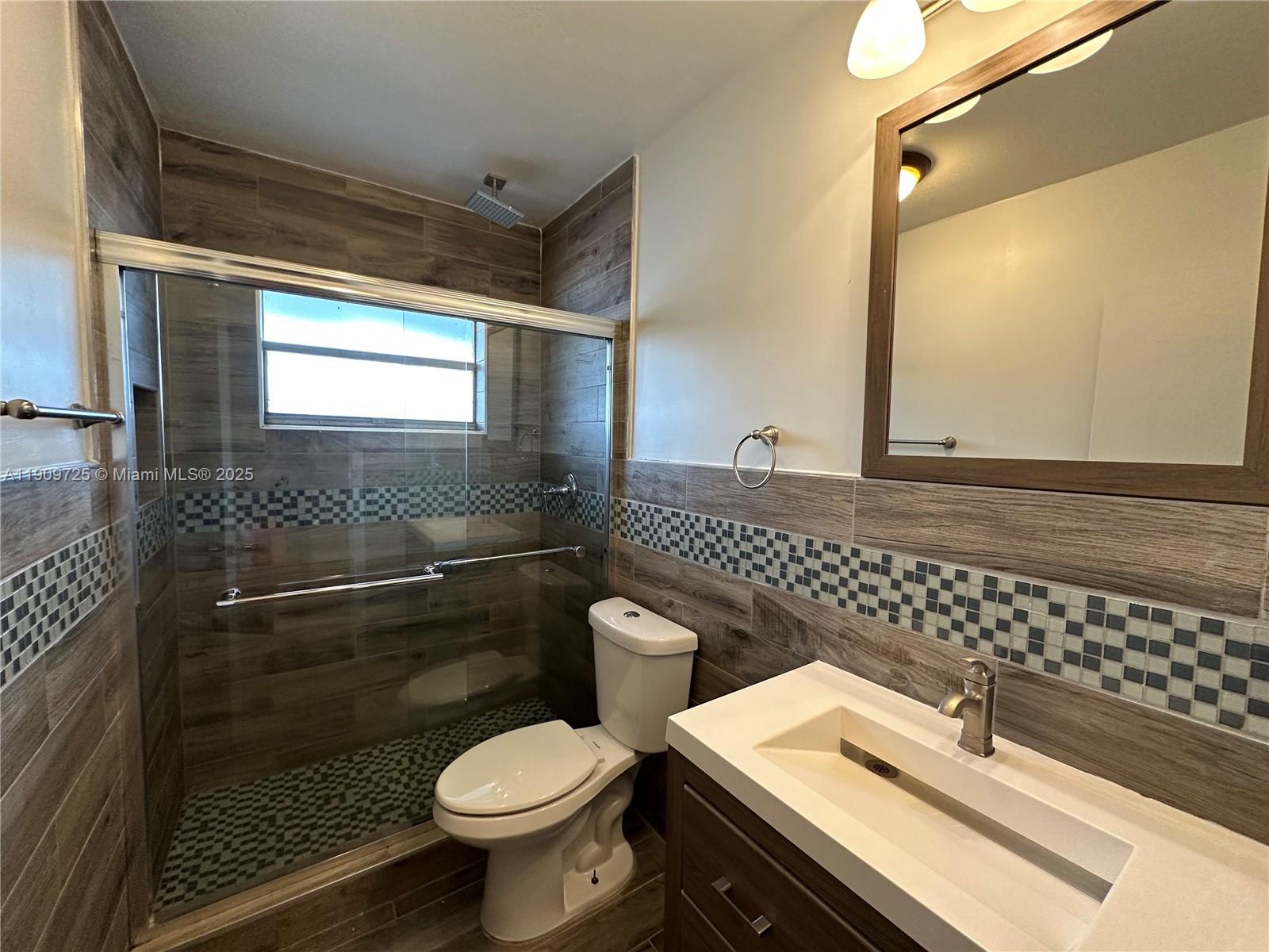 TOWN OF HALLANDALE B-13 - Residential Lease