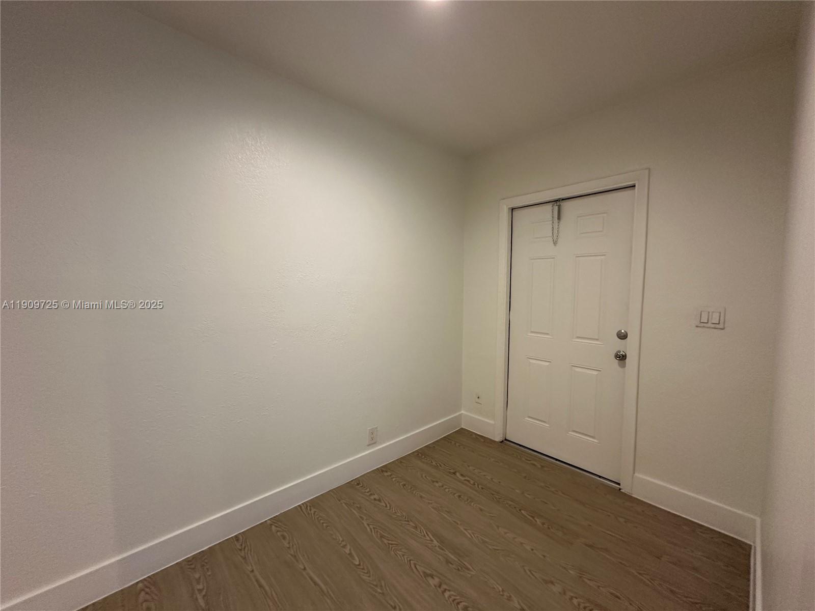 TOWN OF HALLANDALE B-13 - Residential Lease