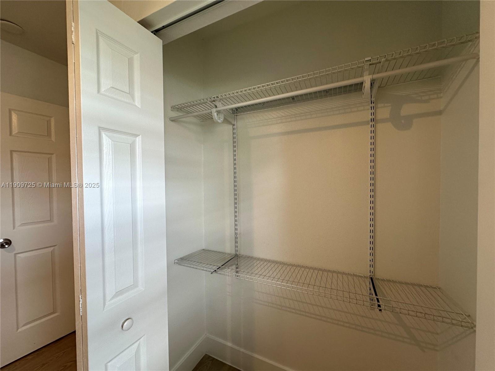 TOWN OF HALLANDALE B-13 - Residential Lease