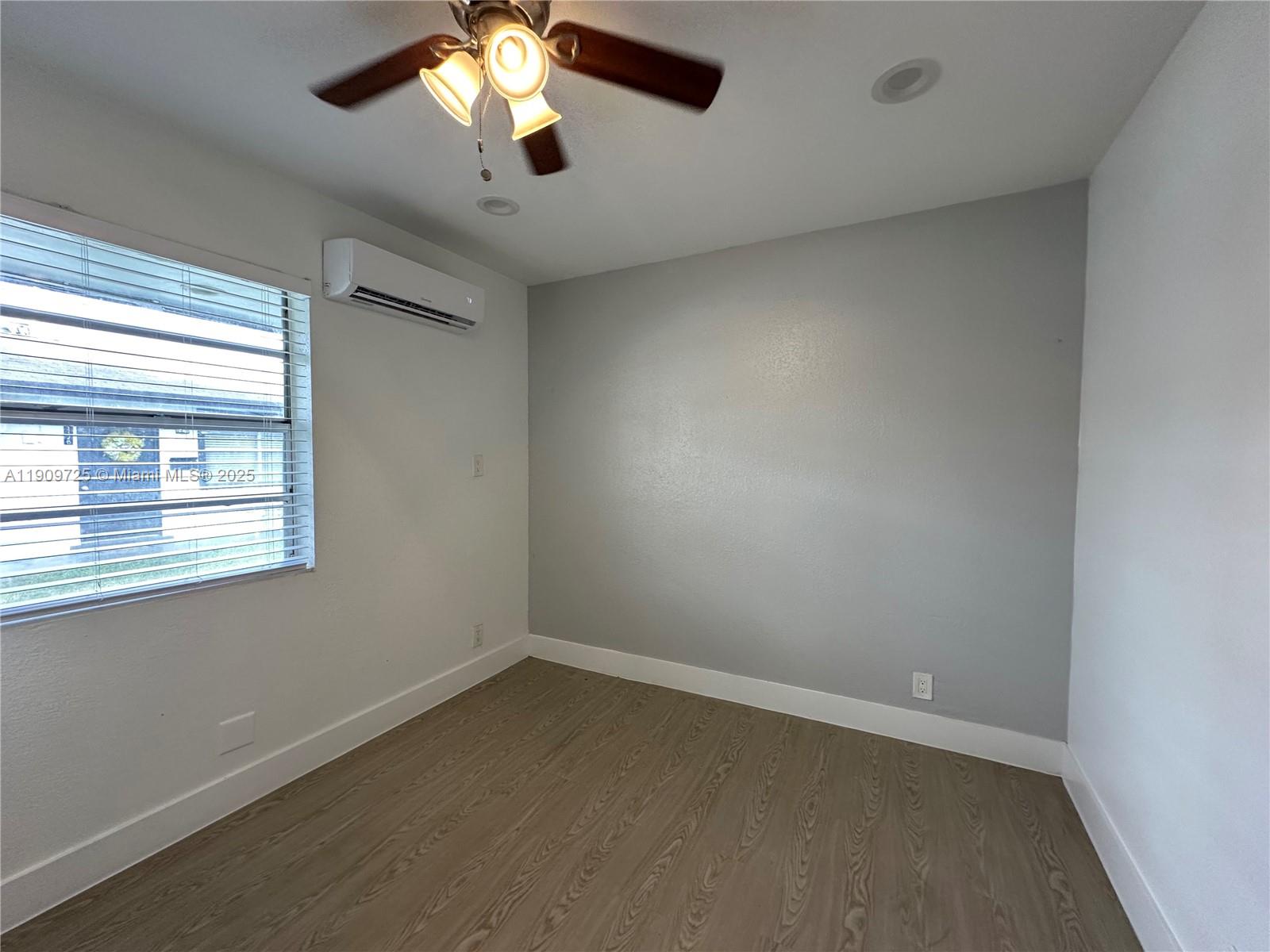 TOWN OF HALLANDALE B-13 - Residential Lease