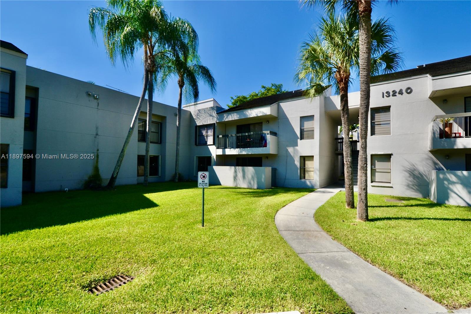 CALUSA CLUB VILG BLDG E C - Residential Lease