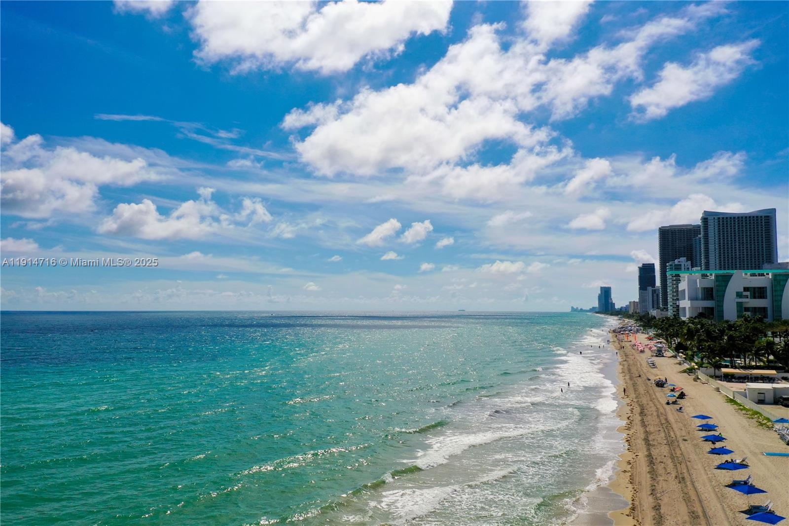 RESIDENCES ON HOLLYWOOD B - Residential Lease