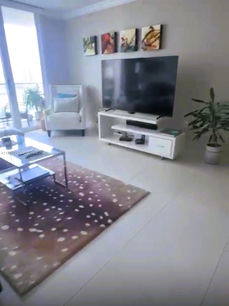 1155 Brickell Bay Dr 1008