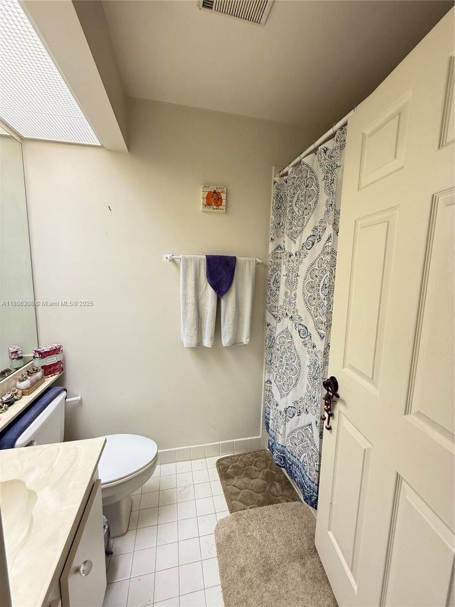 KEYS-GATE NO 2 - Residential