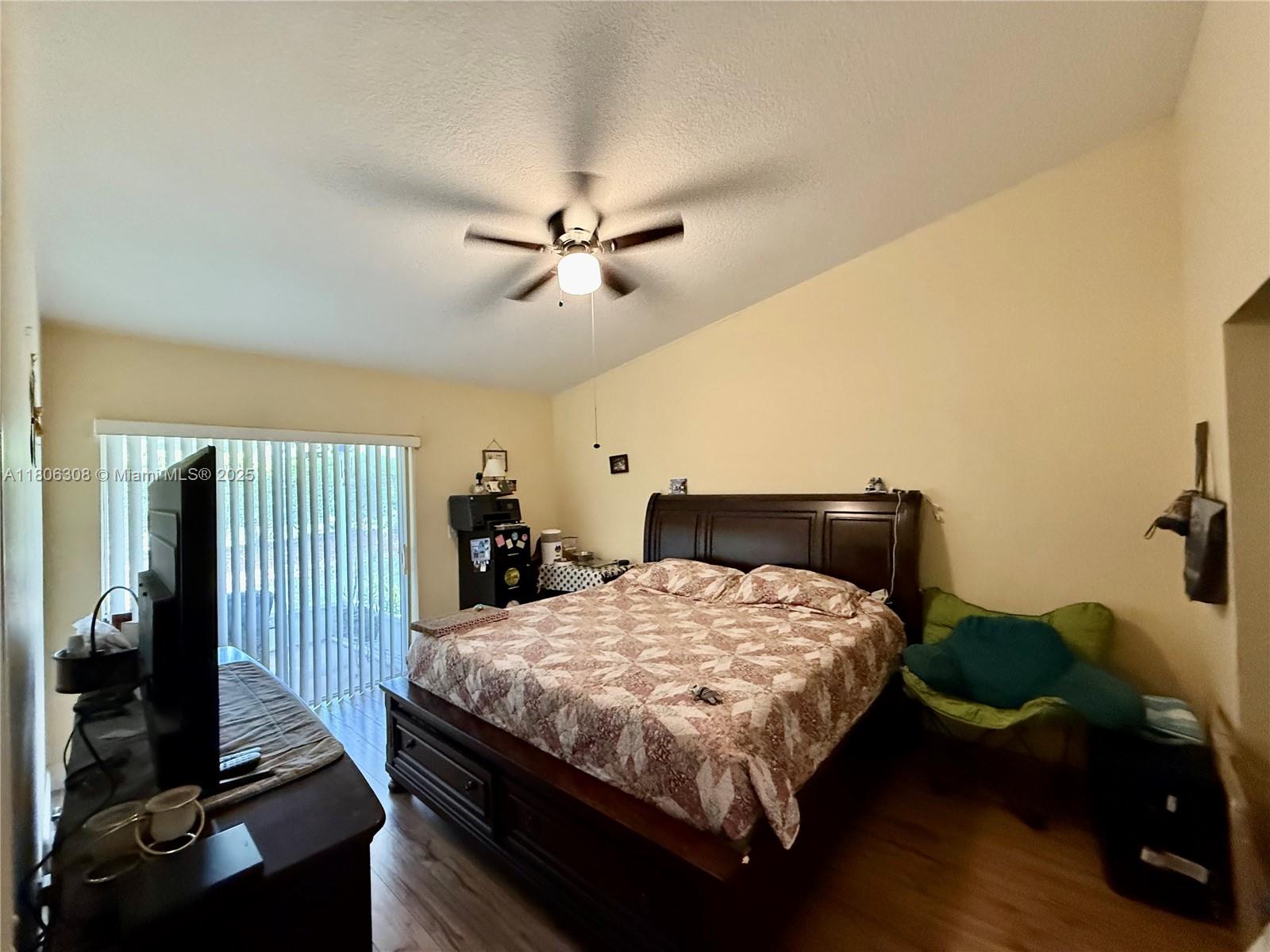 KEYS-GATE NO 2 - Residential