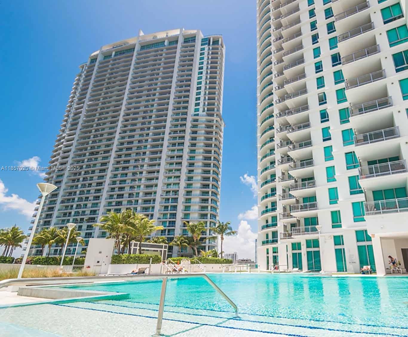 WIND CONDO - Residential