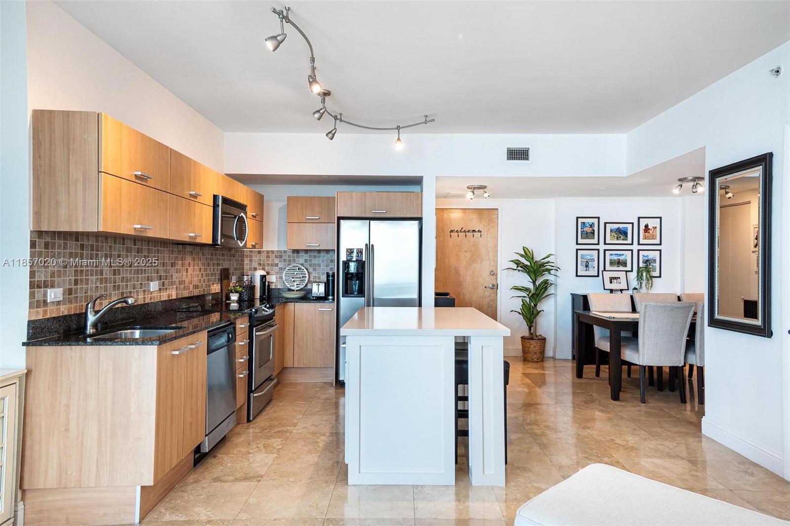 WIND CONDO - Residential