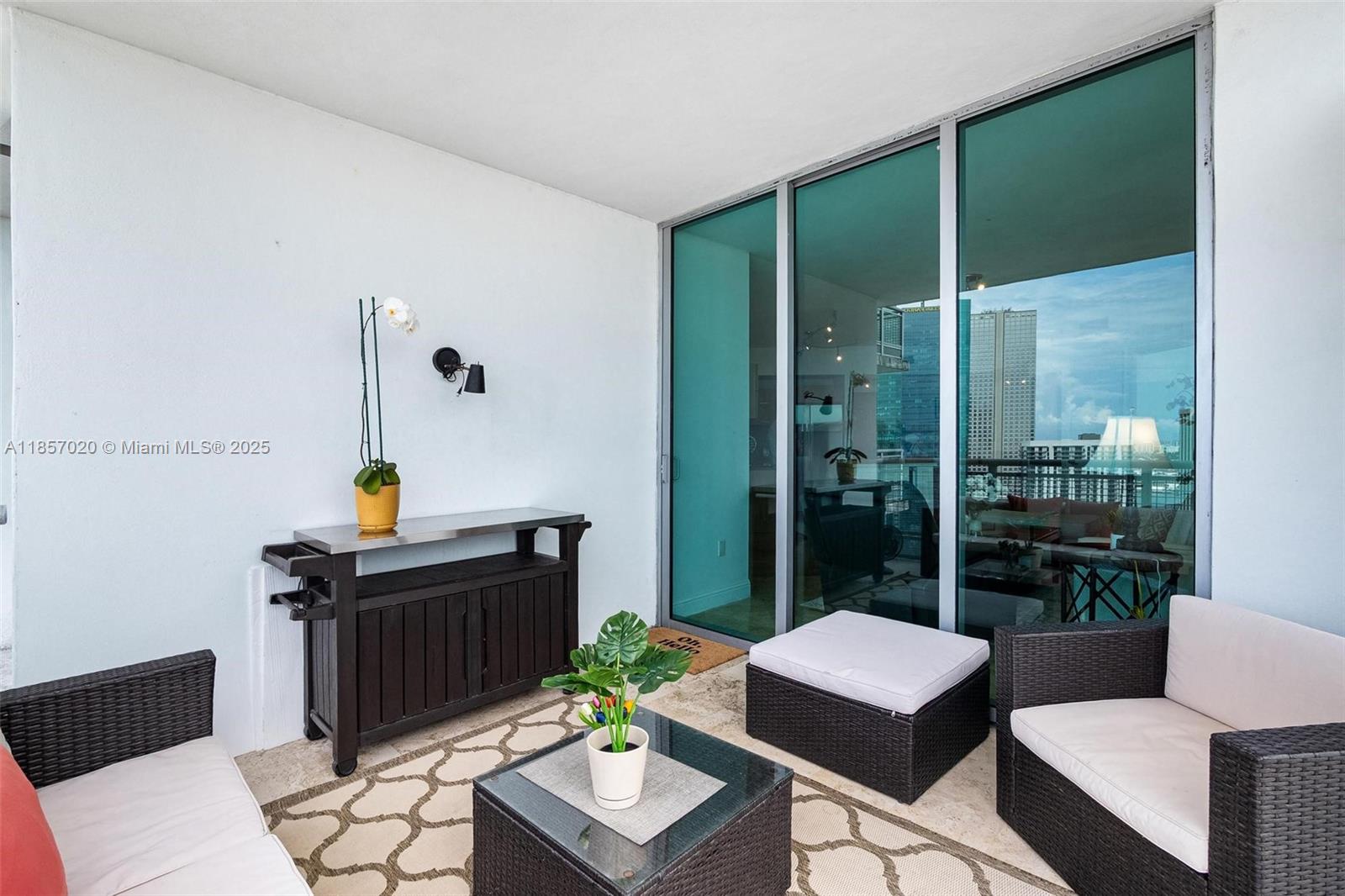 WIND CONDO - Residential