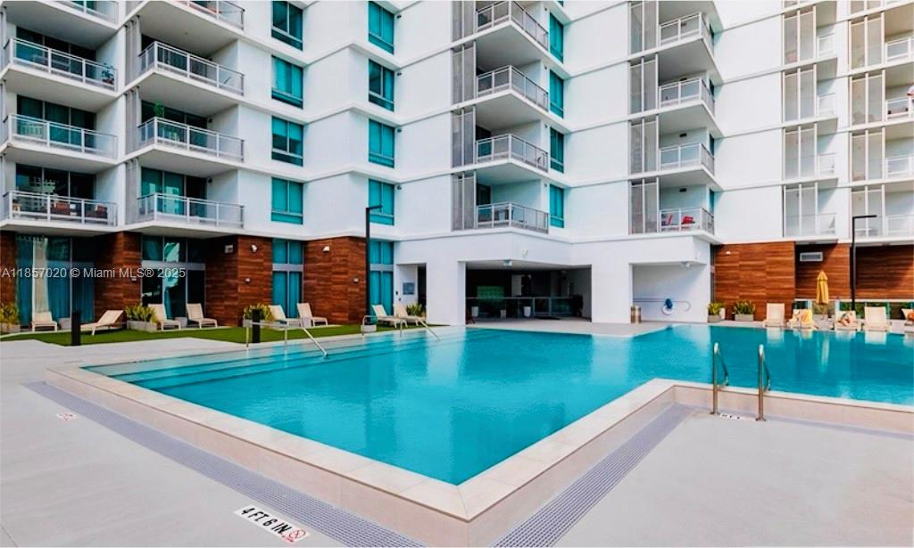 WIND CONDO - Residential