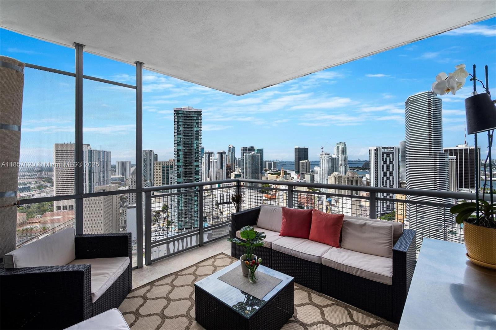 WIND CONDO - Residential