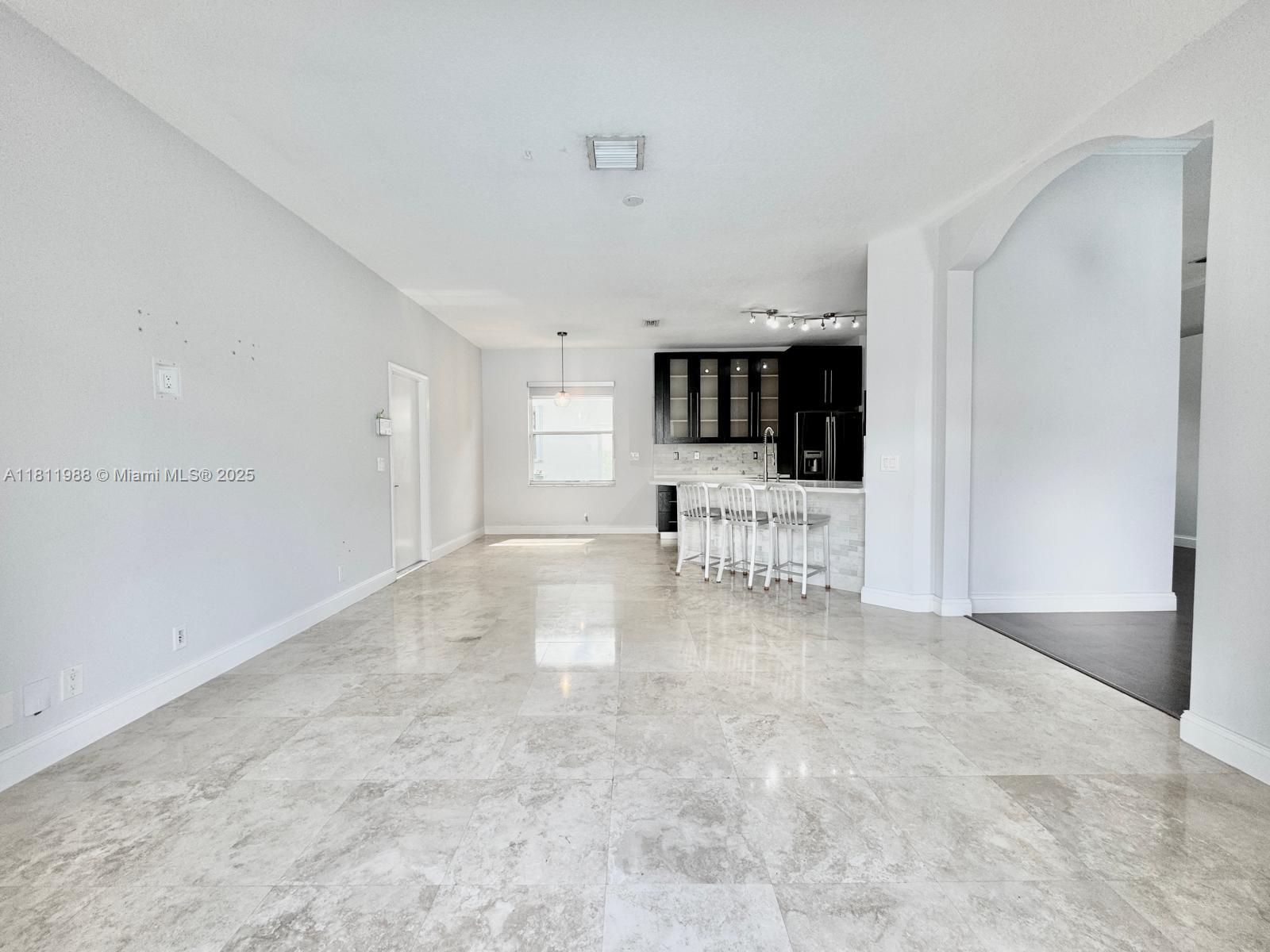 PEMBROKE SHORES - Residential Lease