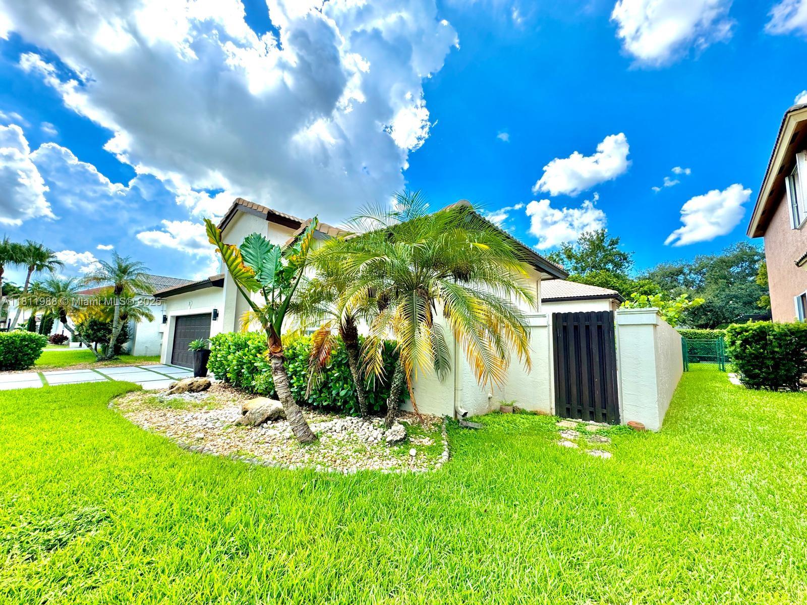 PEMBROKE SHORES - Residential Lease