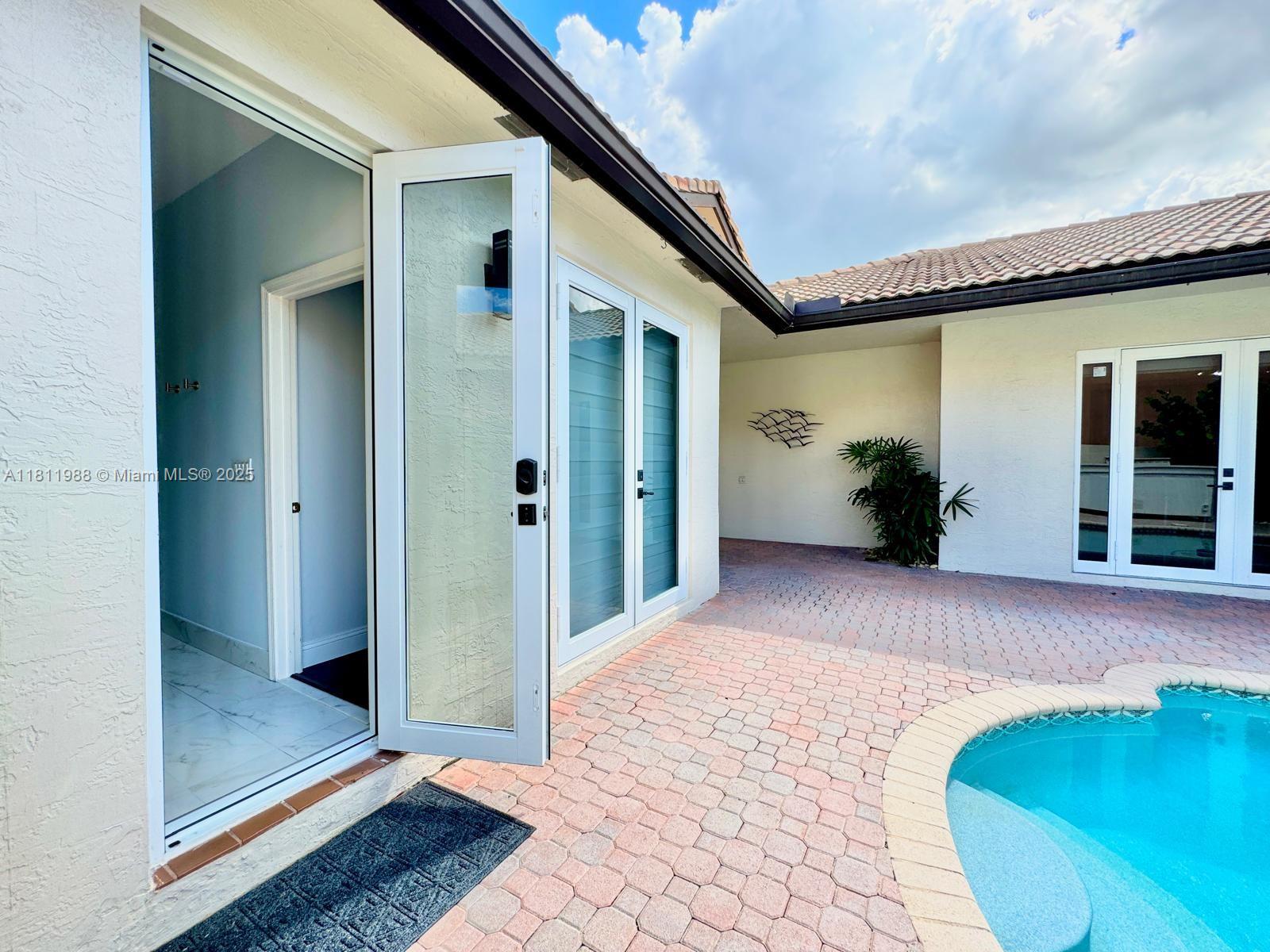 PEMBROKE SHORES - Residential Lease