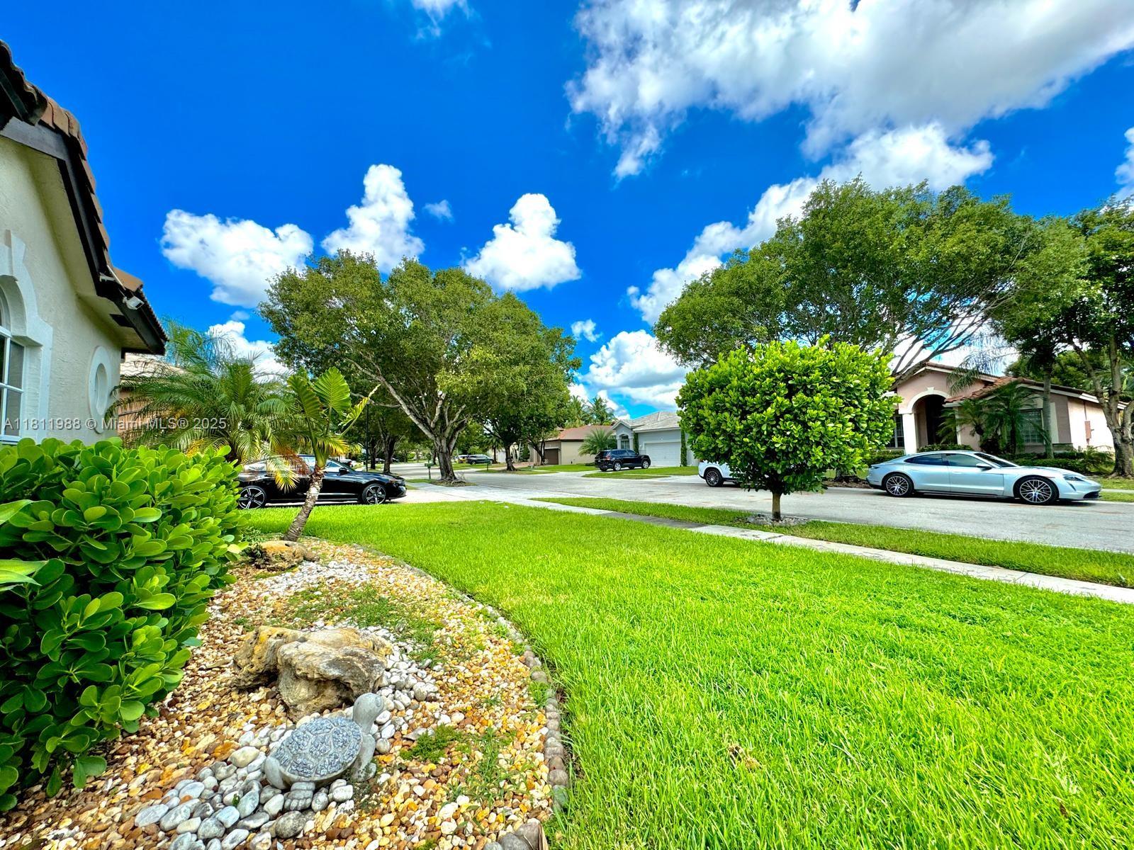 PEMBROKE SHORES - Residential Lease