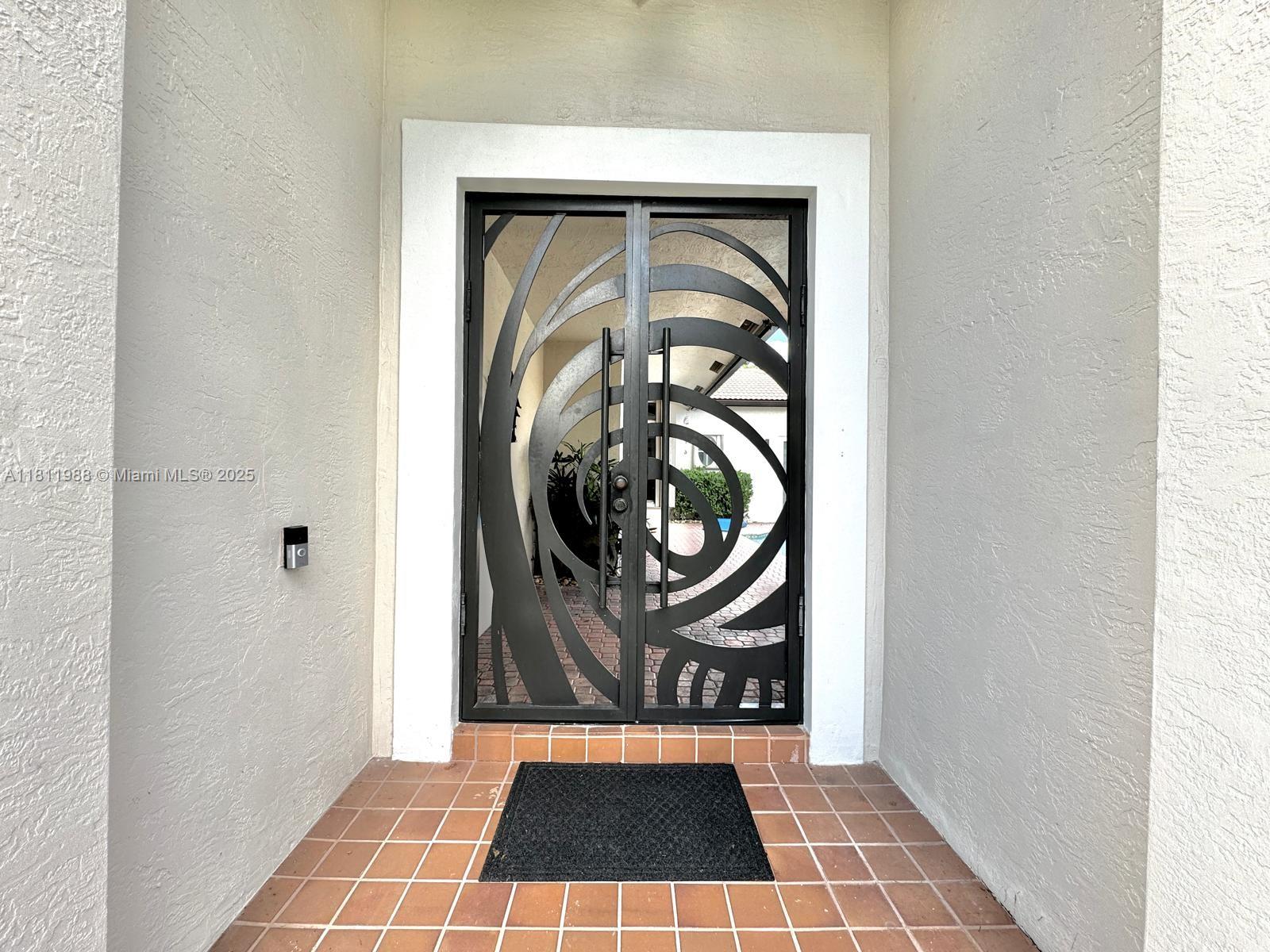 PEMBROKE SHORES - Residential Lease
