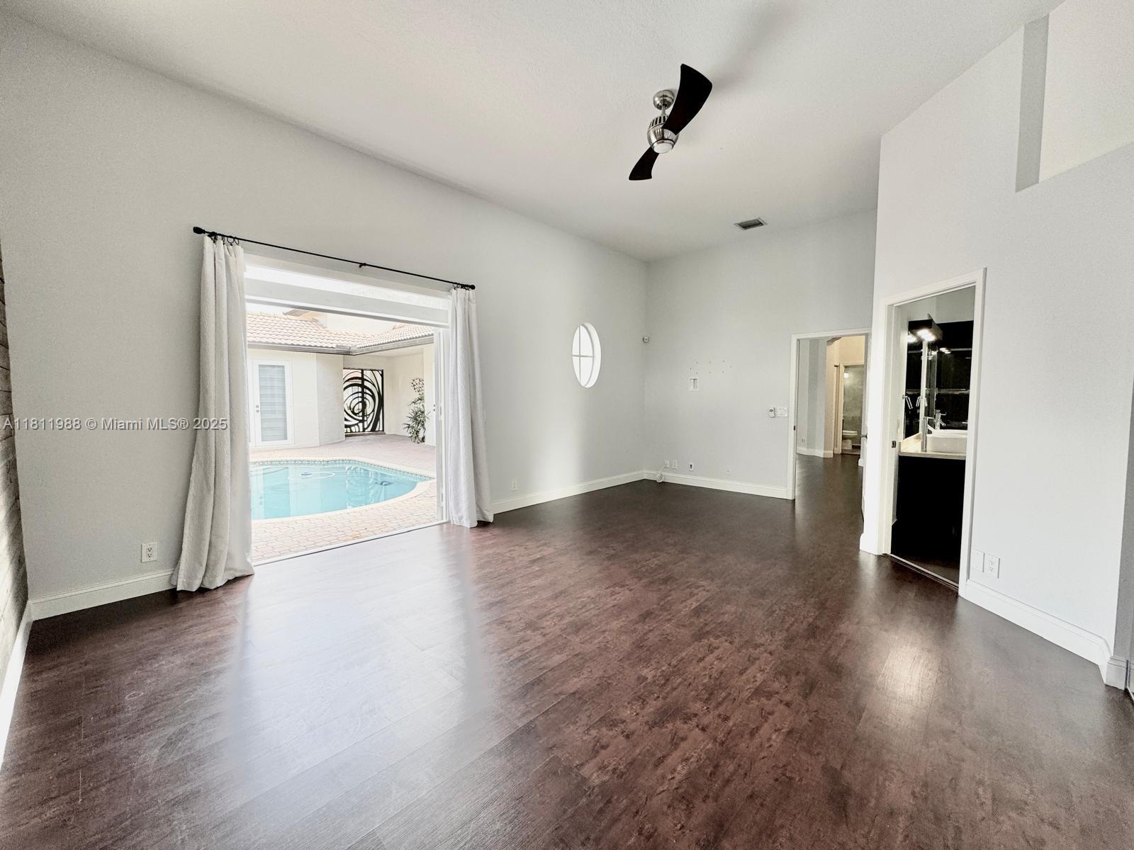 PEMBROKE SHORES - Residential Lease